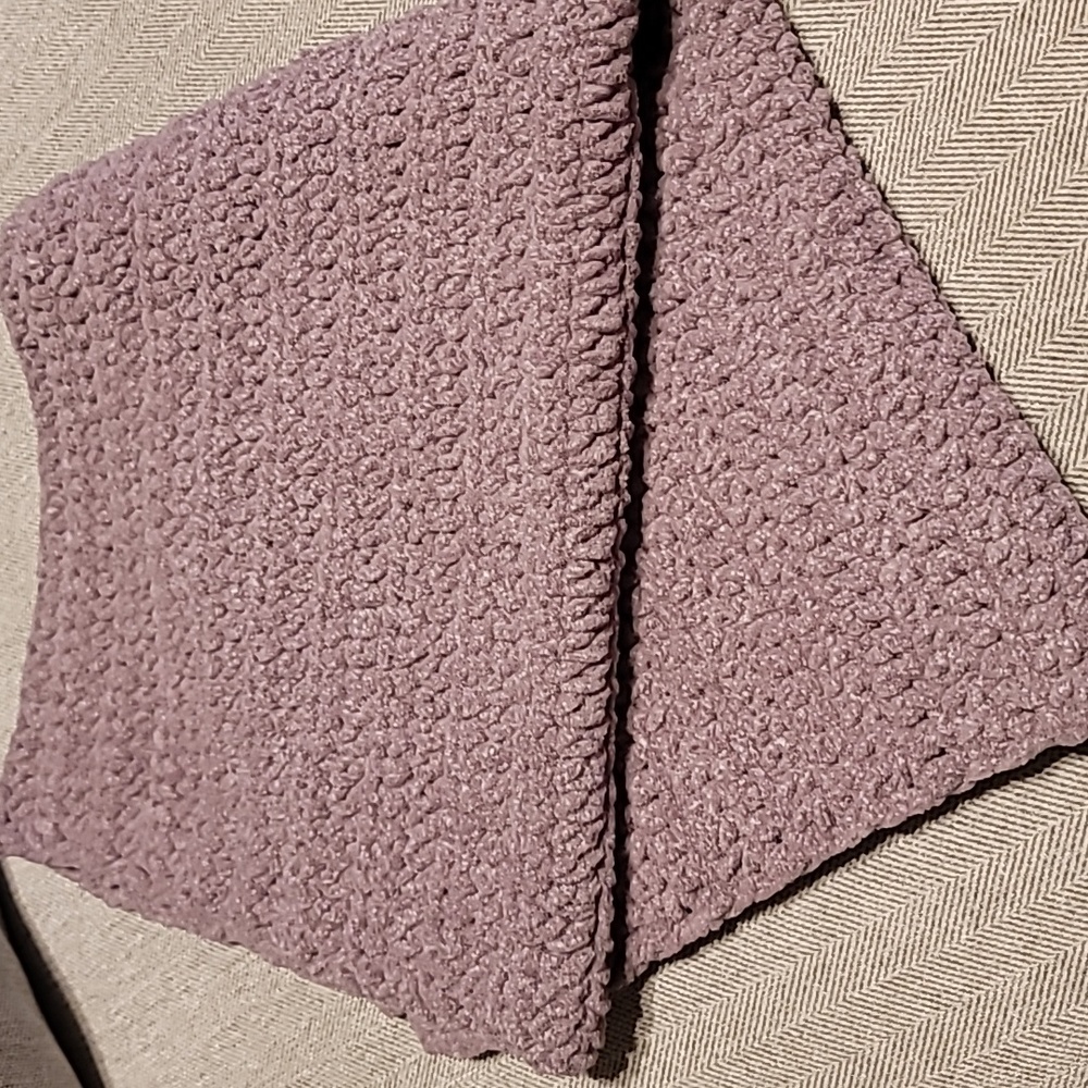 27" x 30" Grape Jelly crocheted baby blanket - Picture 2 of 2